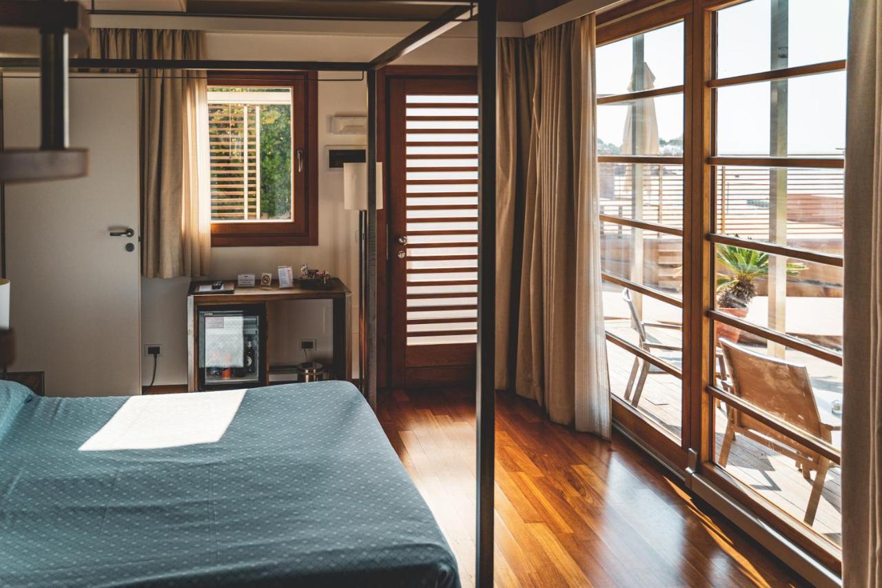 Hotel Tre Merli Beach 3*