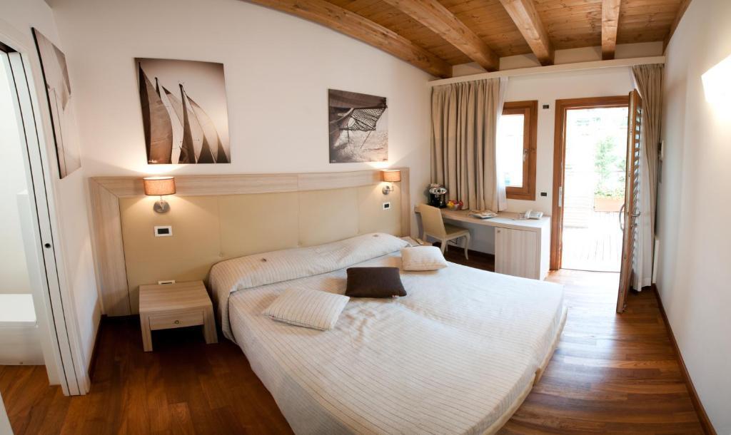 Hotel Tre Merli Beach 3*
